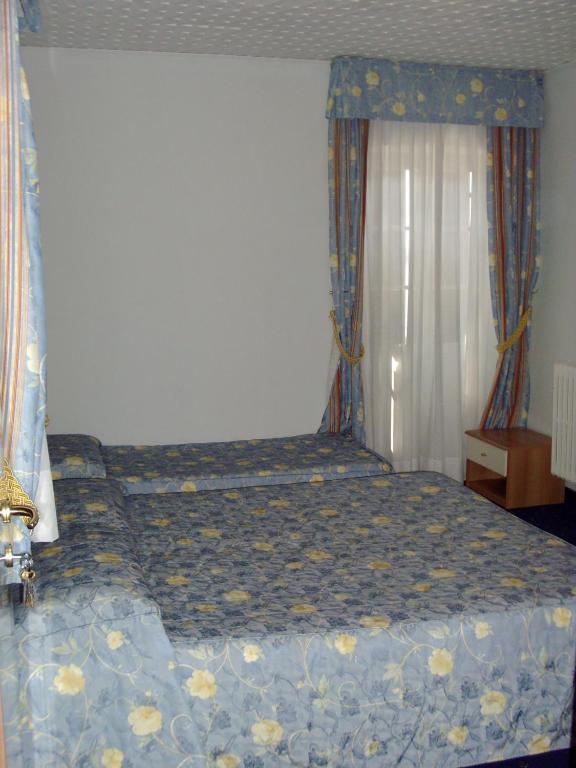Hotel Beata Giovannina Verbania Habitación foto